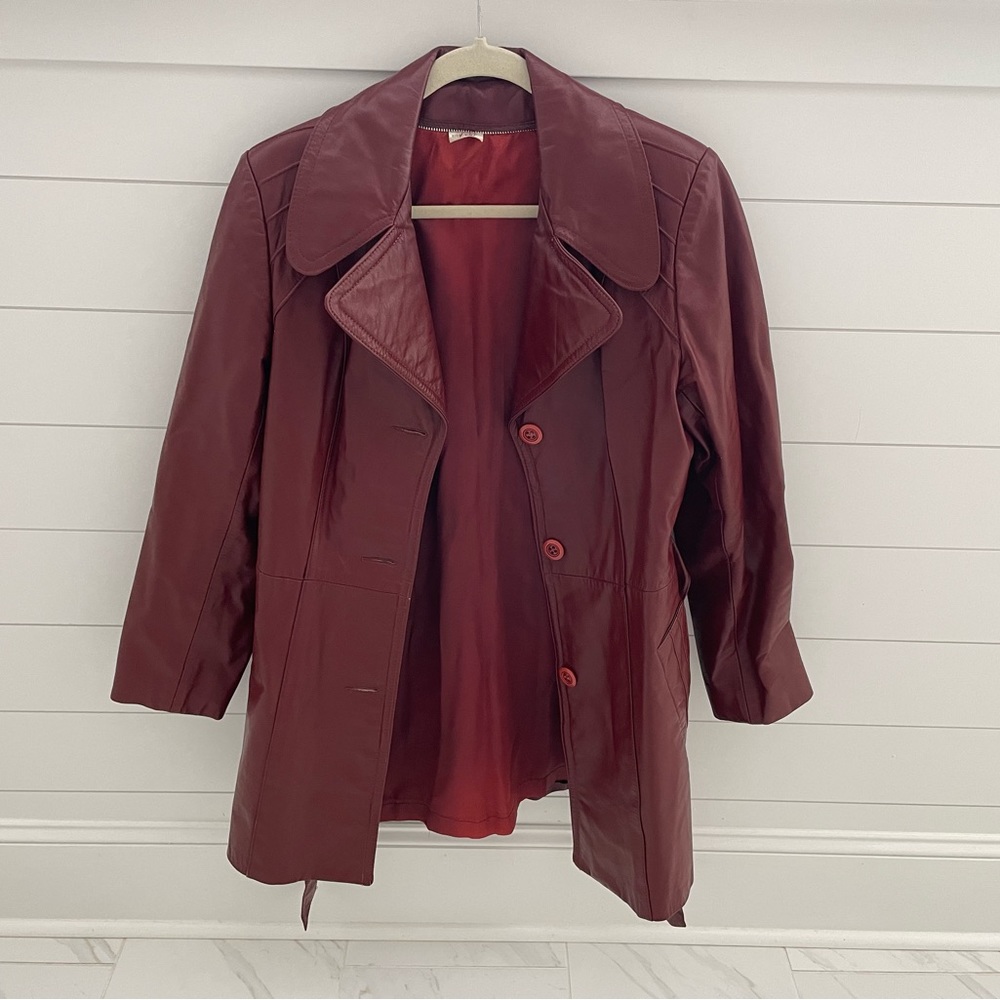 Vintage Leather Jacket With Belt - image 3